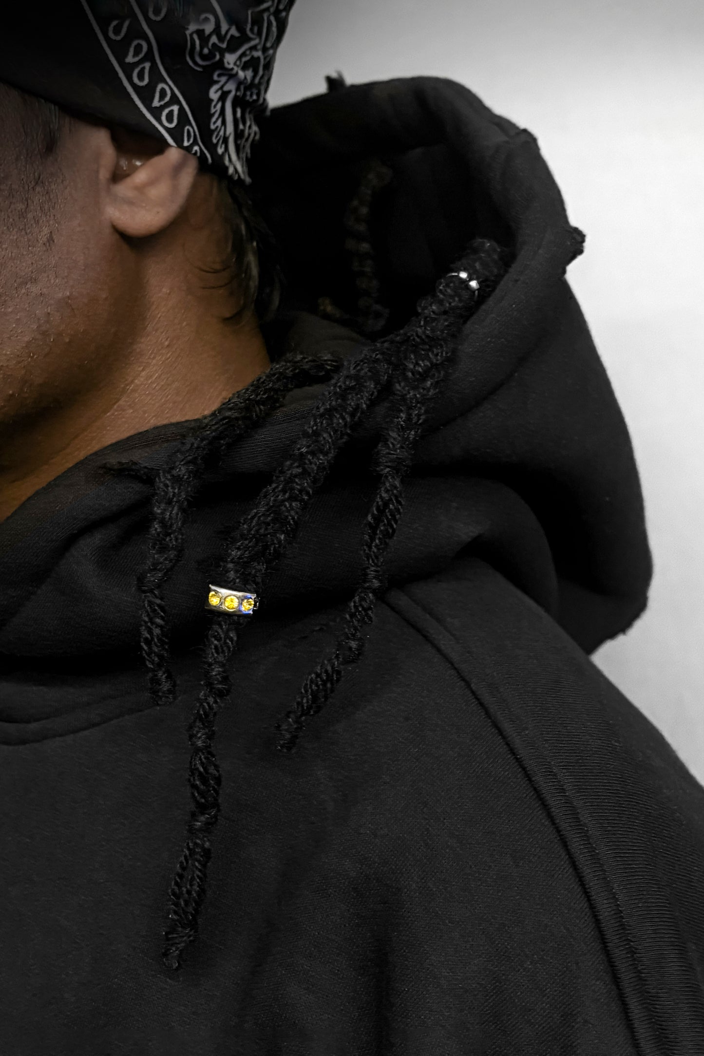 BLACK WALKER BAGGY GOTHIC HOODIE | 1OF1